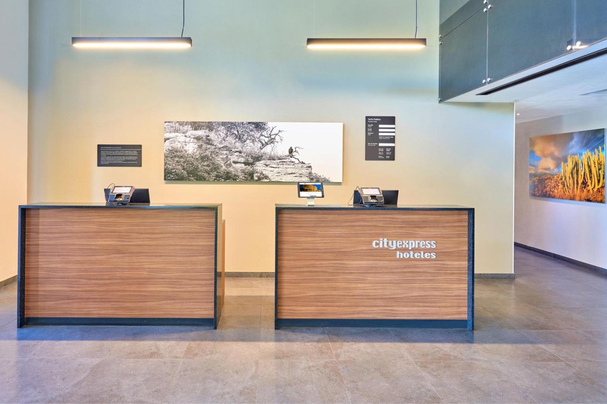 City Express By Marriott Caborca Heroica Caborca Zewnętrze zdjęcie